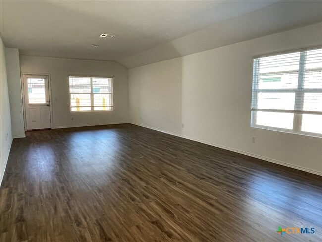 property at 214 Escondido Cir