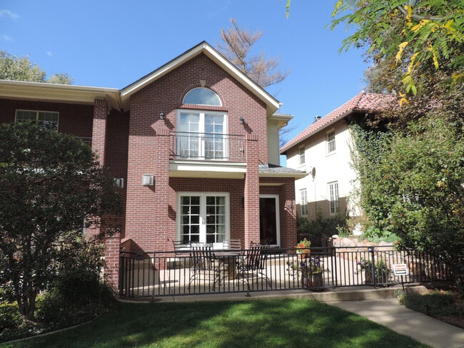 property at 581 S Downing St