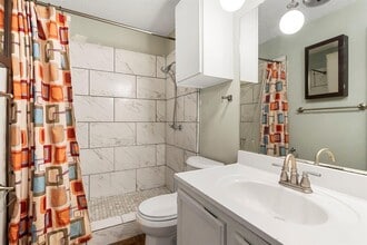 88 Shady Bluff Dr in Wimberley, TX - Building Photo - Building Photo