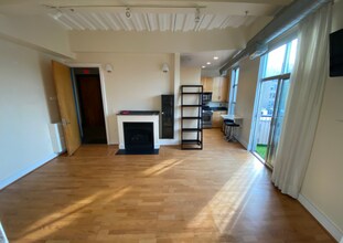 1320 13th St NW, Unit 43 in Washington, DC - Building Photo - Building Photo