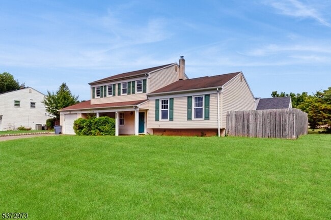 284 Westfield Ave in Piscataway, NJ - Building Photo - Building Photo