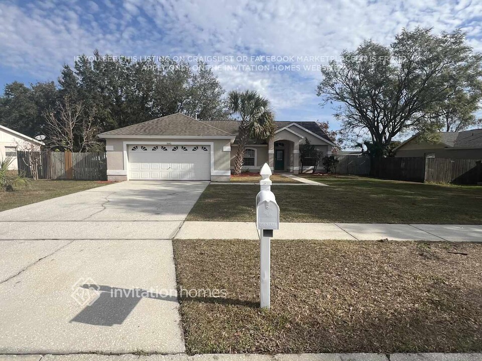 14442 Indian Ridge Trail in Clermont, FL - Foto de edificio