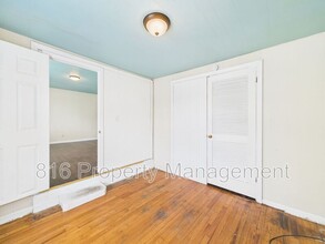 3425 Jackson Ave in Kansas City, MO - Building Photo - Building Photo