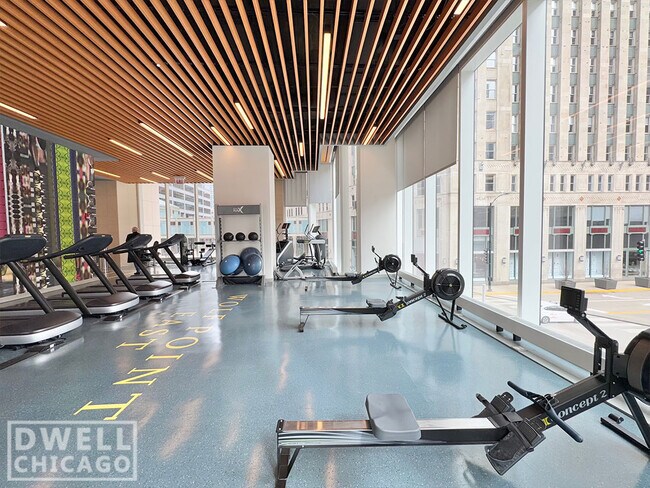 111 N Canal St, Unit 2611 in Chicago, IL - Building Photo - Building Photo