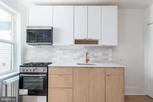 2143 N Palethorp St in Philadelphia, PA - Building Photo