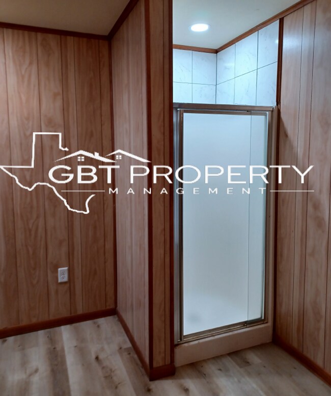 147 Lcr 832 in Donie, TX - Building Photo - Building Photo