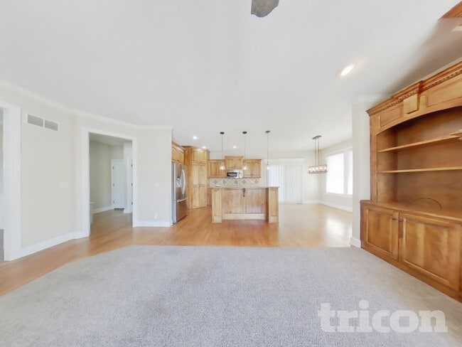 16885 W 161st Terrace in Olathe, KS - Building Photo - Building Photo