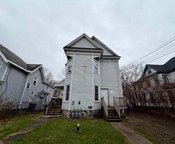 227 Kellogg St in Syracuse, NY - Building Photo