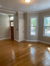 7 Marney St, Unit 1 in Cambridge, MA - Building Photo - Building Photo
