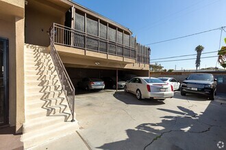 12706 Kornblum Ave in Hawthorne, CA - Building Photo - Building Photo