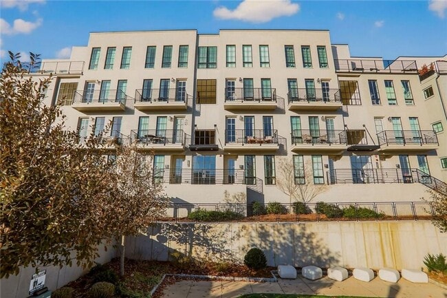 property at 1291 Longreen Ter NW