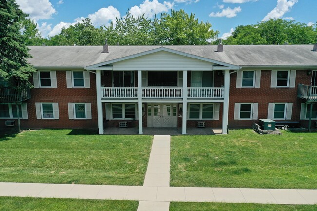 Lakewood Hills Apartments