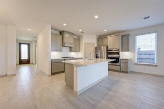 29258 Pikes Peak Dr in Katy, TX - Building Photo - Building Photo