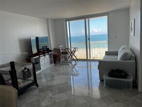 401 Ocean Dr in Miami Beach, FL - Building Photo - Building Photo