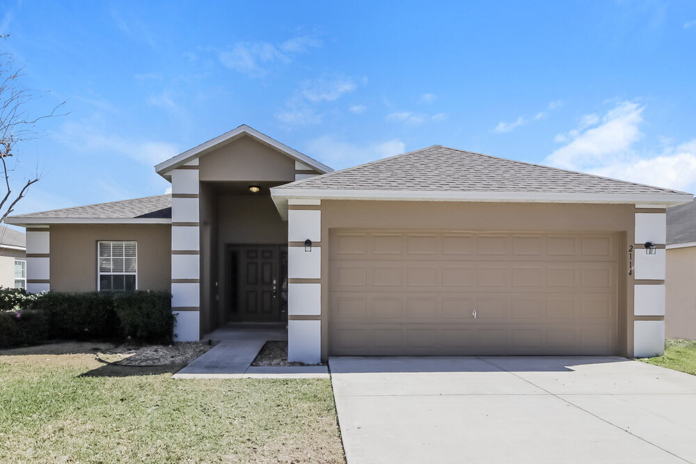 2114 Nicollett Way in Leesburg, FL - Building Photo
