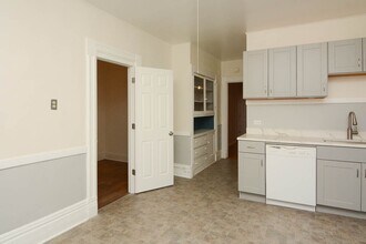 3426 N Lincoln Ave in Chicago, IL - Foto de edificio - Building Photo