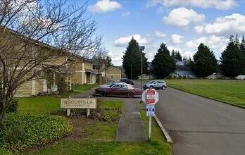 1015 Oakhurst Dr in Elma, WA - Building Photo - Building Photo