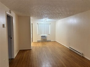 223 Autumn Chapel Way in Rochester, NY - Building Photo - Building Photo