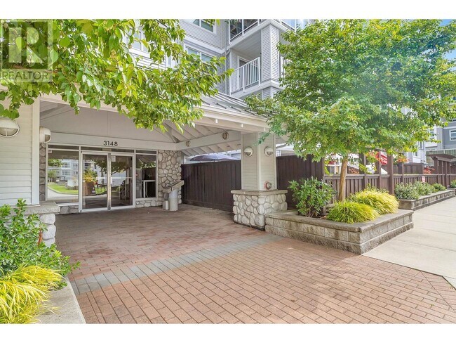 3148-3148 St Johns St in Port Moody, BC - Building Photo - Building Photo