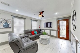 7825 Cook Rd in Houston, TX - Building Photo - Building Photo