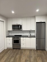 45500-45500 Campus Dr in Chilliwack, BC - Building Photo - Building Photo