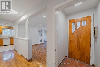 1746 Gage Crescent in Ottawa, ON - Building Photo - Building Photo