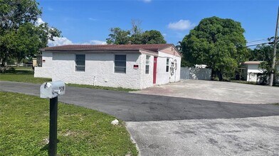 1519 NW 12th Ct in Fort Lauderdale, FL - Building Photo - Building Photo