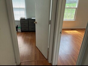 411 Laurence Ln in Blacksburg, VA - Foto de edificio - Building Photo