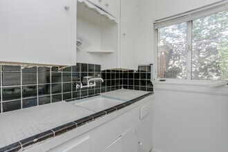 1828 W Main St in Houston, TX - Foto de edificio - Building Photo