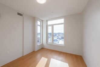 Park77 Apartments in Cambridge, MA - Foto de edificio - Interior Photo