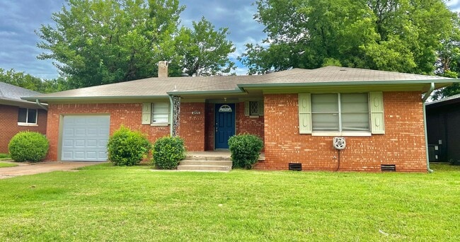 3221 NW 68th St