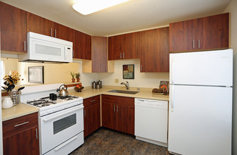 Glendale Townhomes in Madison, WI - Foto de edificio - Interior Photo