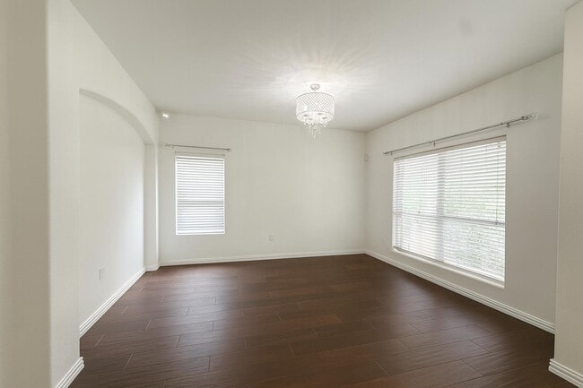 3128 Rosco Dr in Laredo, TX - Building Photo - Building Photo