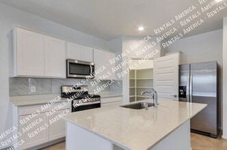 3559 N Kellen Canyon Ct in Tucson, AZ - Foto de edificio - Building Photo