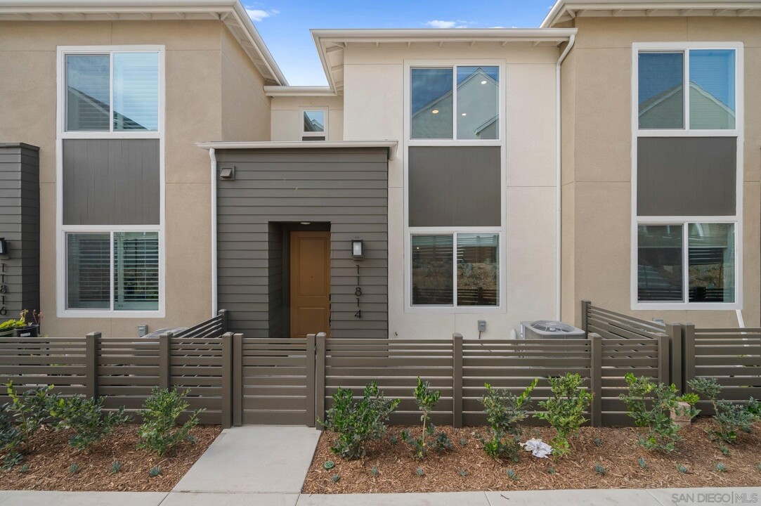 11814 Zach Dr in San Diego, CA - Building Photo