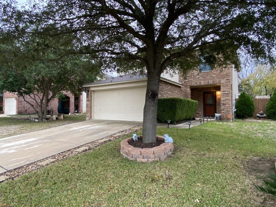 7306 Brookport in San Antonio, TX - Building Photo