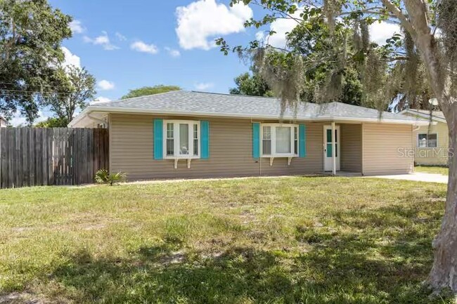 property at 2865 Poplar St