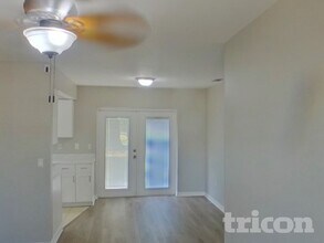 4000 Berkshire Dr in Sarasota, FL - Building Photo - Building Photo