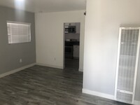 2139 Pacific Ave, Unit D in Long Beach, CA - Building Photo - Building Photo