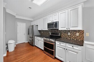 605 Lofty Ln, Unit 7A in Atlanta, GA - Building Photo - Building Photo