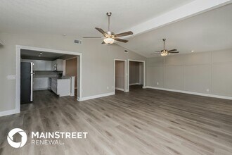 4380 Old Colony Rd in Mulberry, FL - Building Photo - Building Photo