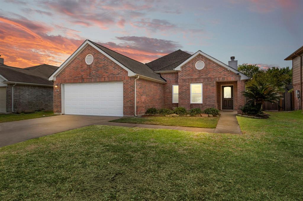 1204 Gerona Blvd in Rosenberg, TX - Building Photo