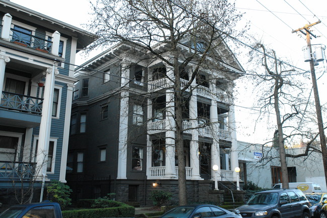 Historic Portland Apartments in Portland, OR - Building Photo - Building Photo