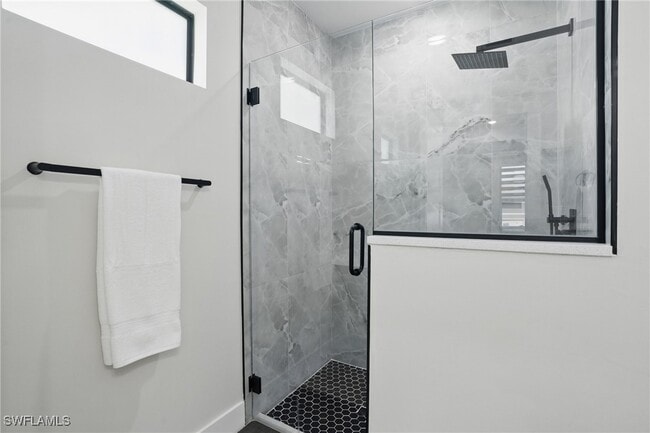 1011-1013 Abrams Blvd