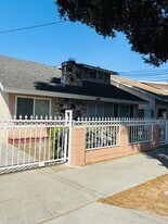 1195 Temple Ave in Long Beach, CA - Building Photo
