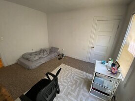 64 Murdock St, Unit 642 in Boston, MA - Building Photo