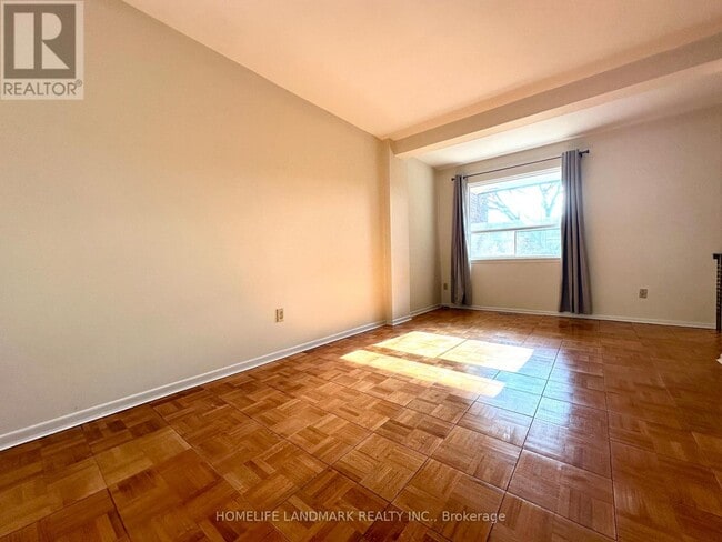 161 Carolbreen Square in Toronto, ON - Building Photo - Building Photo