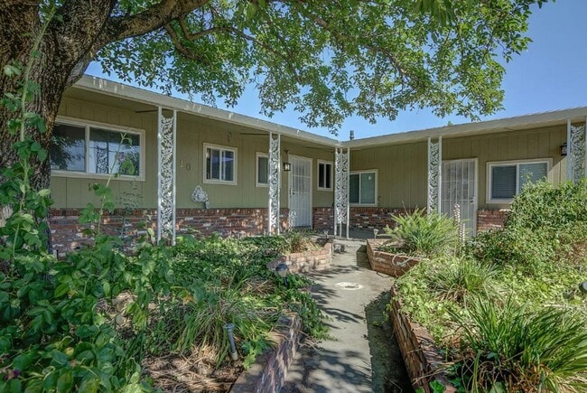 3510 Rhonda Rd in Cottonwood, CA - Building Photo - Building Photo