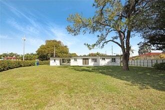 3296 NW 14th Terrace in Miami, FL - Building Photo - Building Photo
