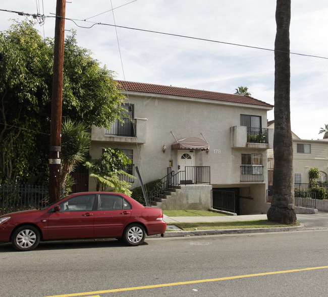 178 S Commonwealth Ave in Los Angeles, CA - Foto de edificio - Building Photo